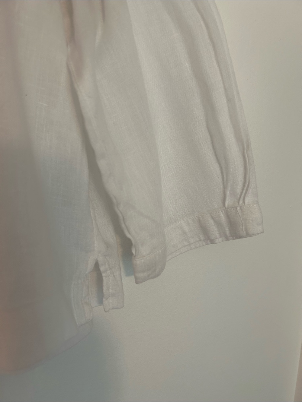 Halston White Linen Scoop Neck Top Size Med with 3/4 Sleeves - Picture 12 of 16